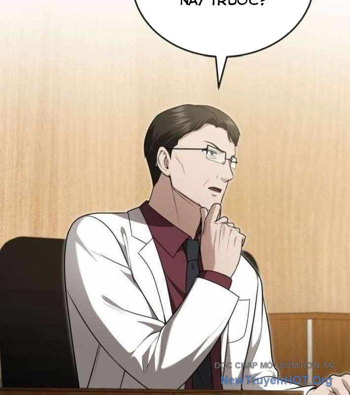 Bác Sĩ Hồi Quy Chỉ Muốn Sống Yên Bình: Chapter 33