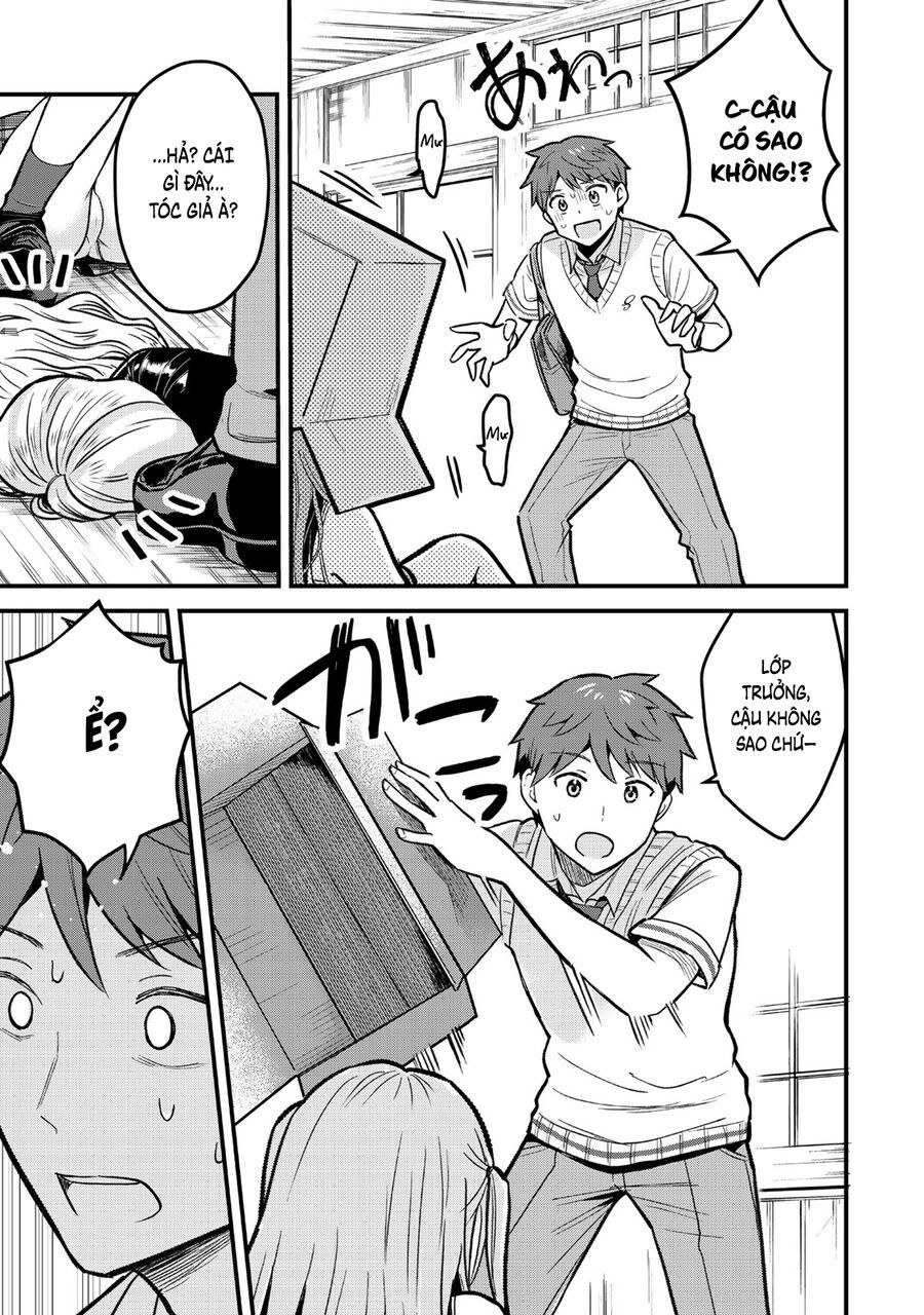 Chỉ Mình Tôi Biết Rằng Cô Lớp Trưởng Thanh Lịch Của Lớp Tôi Từng Là Một Idol Chuunibyou: Chapter 1