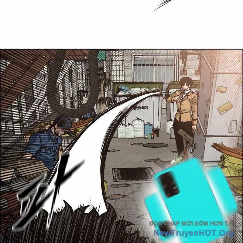 Gia Đình Bí Mật: Chapter 10