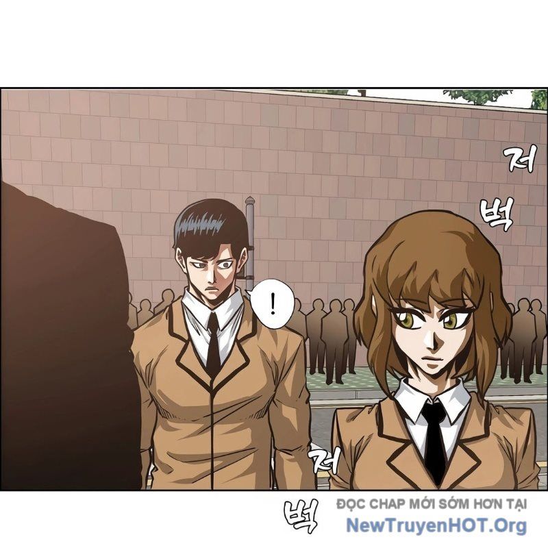 Gia Đình Bí Mật: Chapter 2