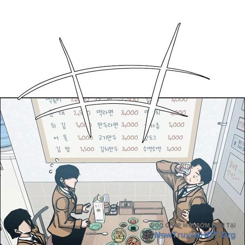 Gia Đình Bí Mật: Chapter 8