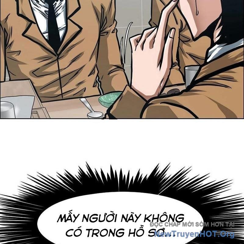 Gia Đình Bí Mật: Chapter 8