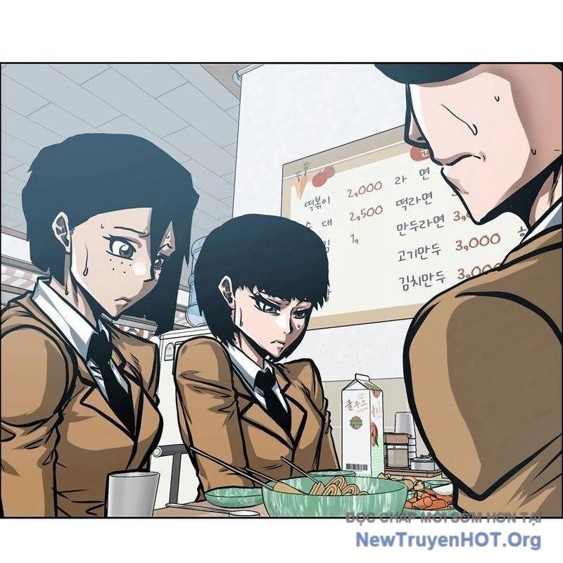 Gia Đình Bí Mật: Chapter 8