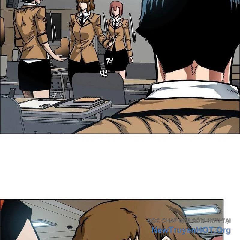 Gia Đình Bí Mật: Chapter 8