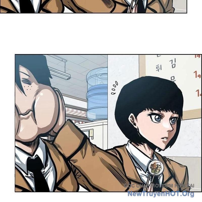 Gia Đình Bí Mật: Chapter 8