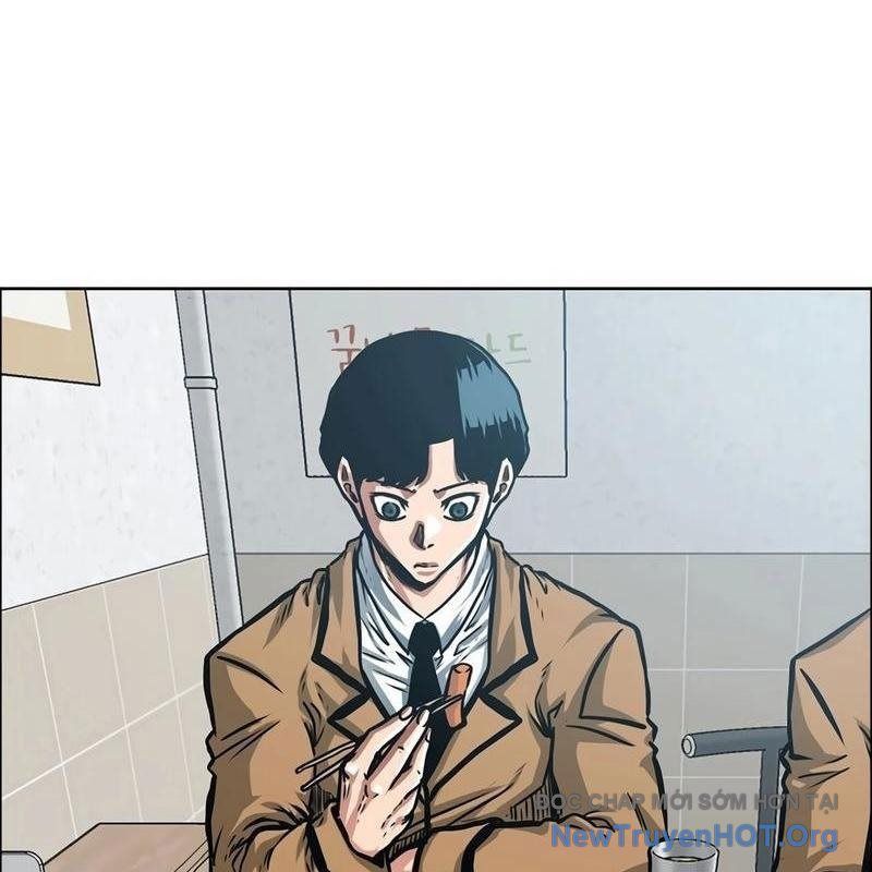 Gia Đình Bí Mật: Chapter 8