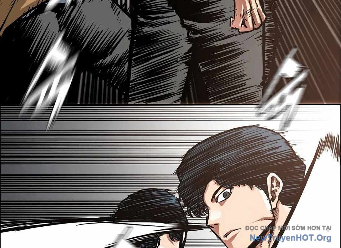 Gia Đình Bí Mật: Chapter 9