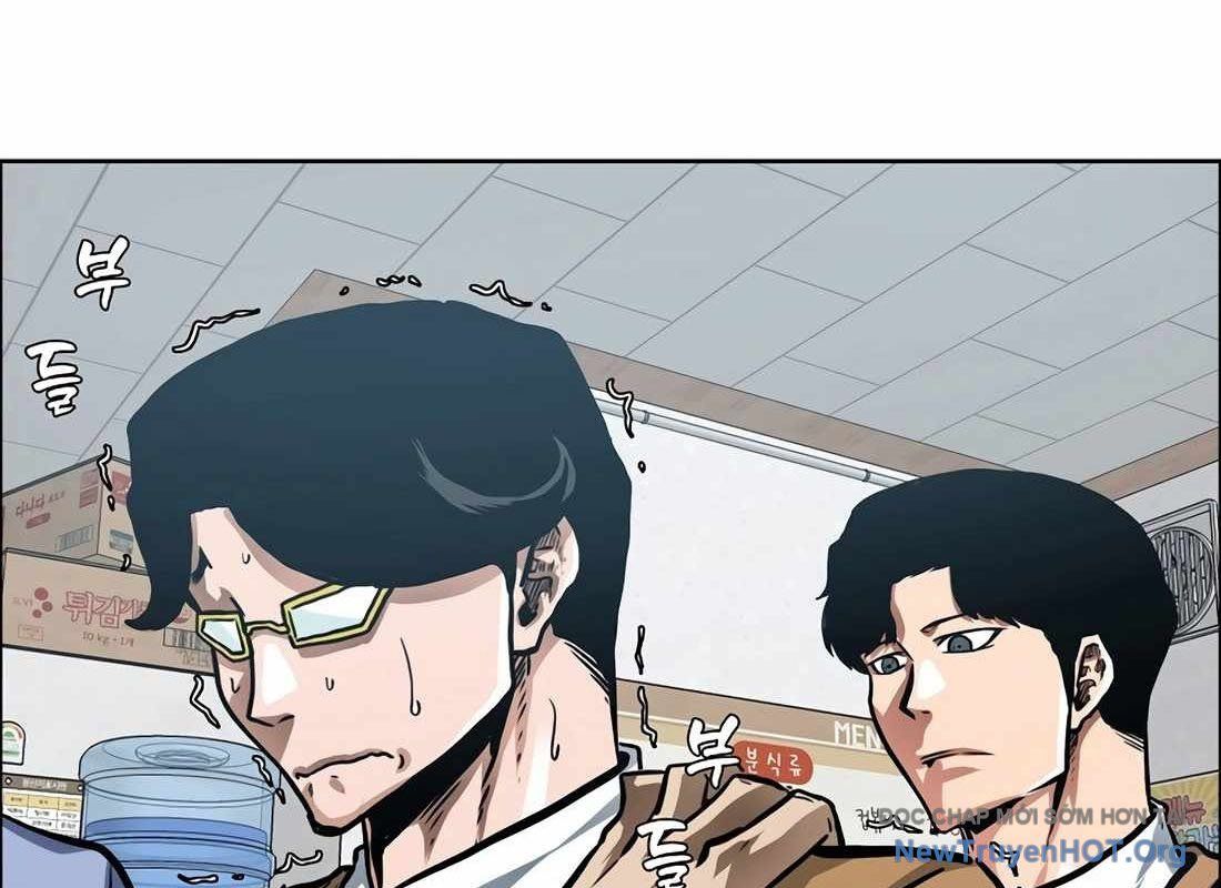 Gia Đình Bí Mật: Chapter 9