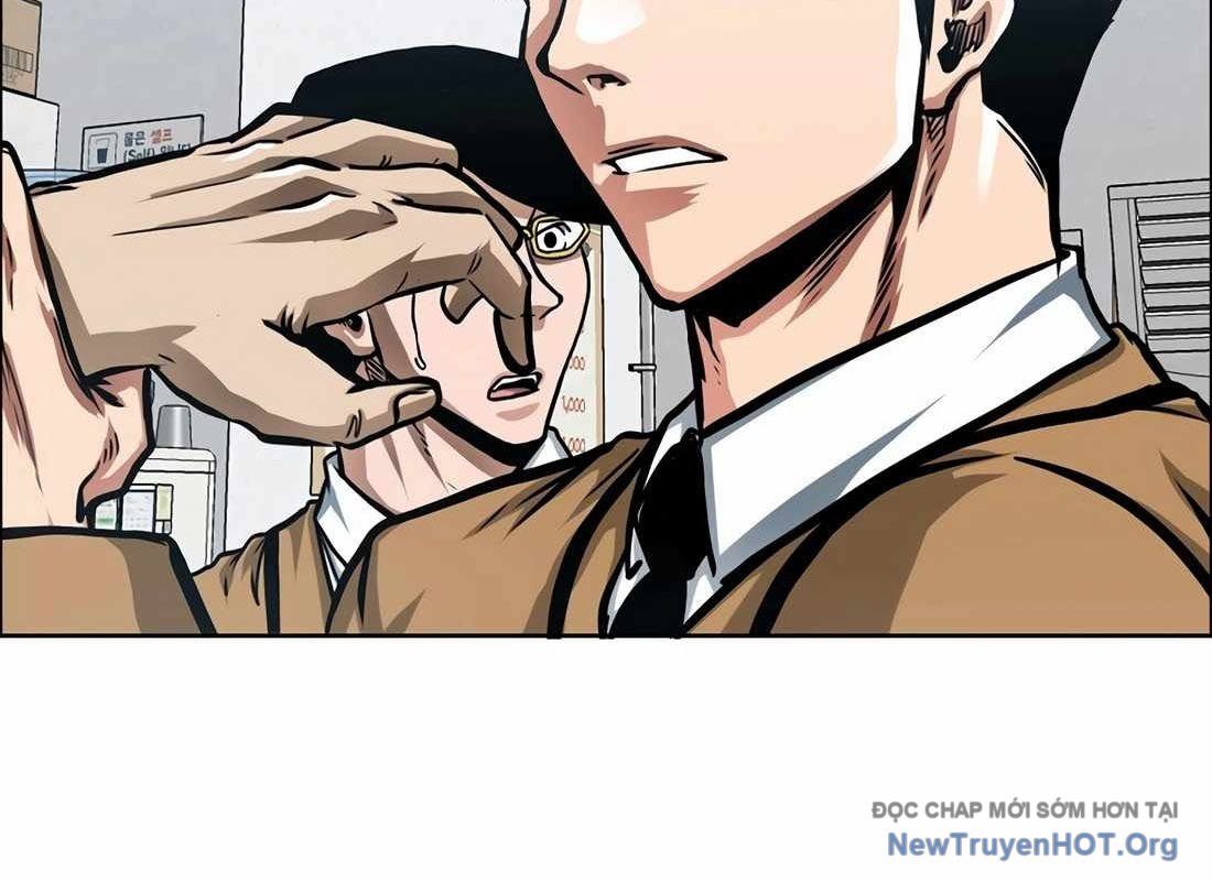 Gia Đình Bí Mật: Chapter 9