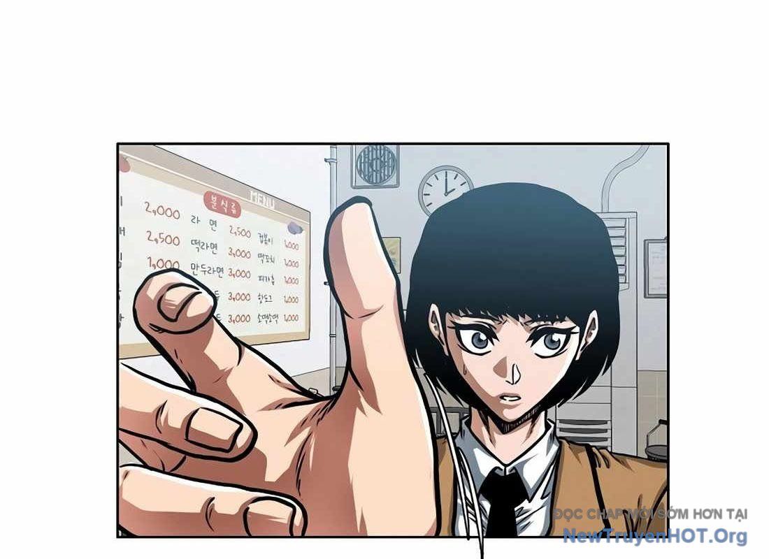 Gia Đình Bí Mật: Chapter 9