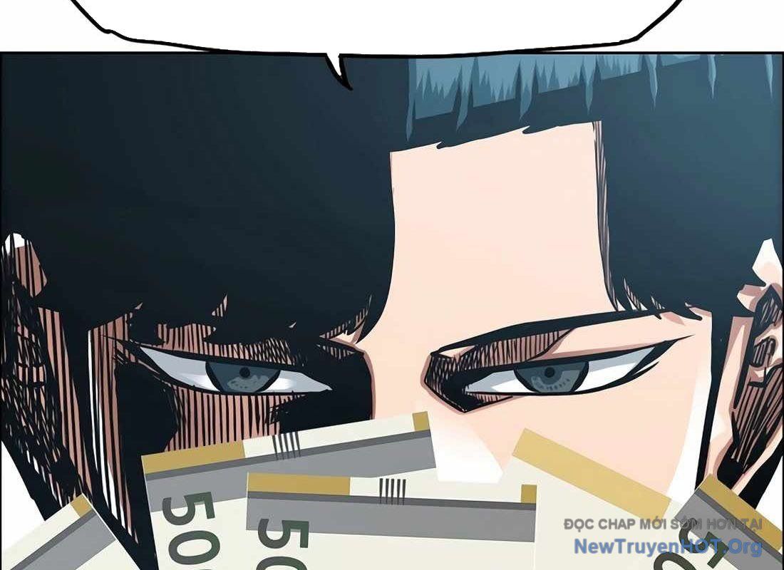 Gia Đình Bí Mật: Chapter 9