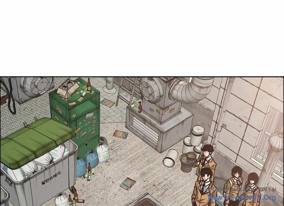 Gia Đình Bí Mật: Chapter 9