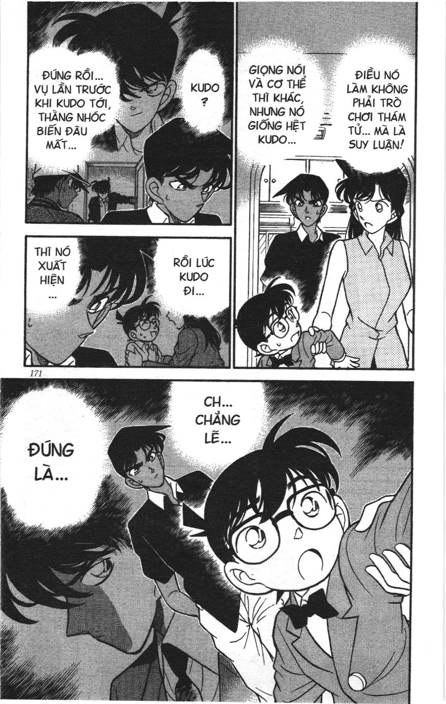 Thám tử lừng danh Conan Loạt truyện tranh: Chapter 128