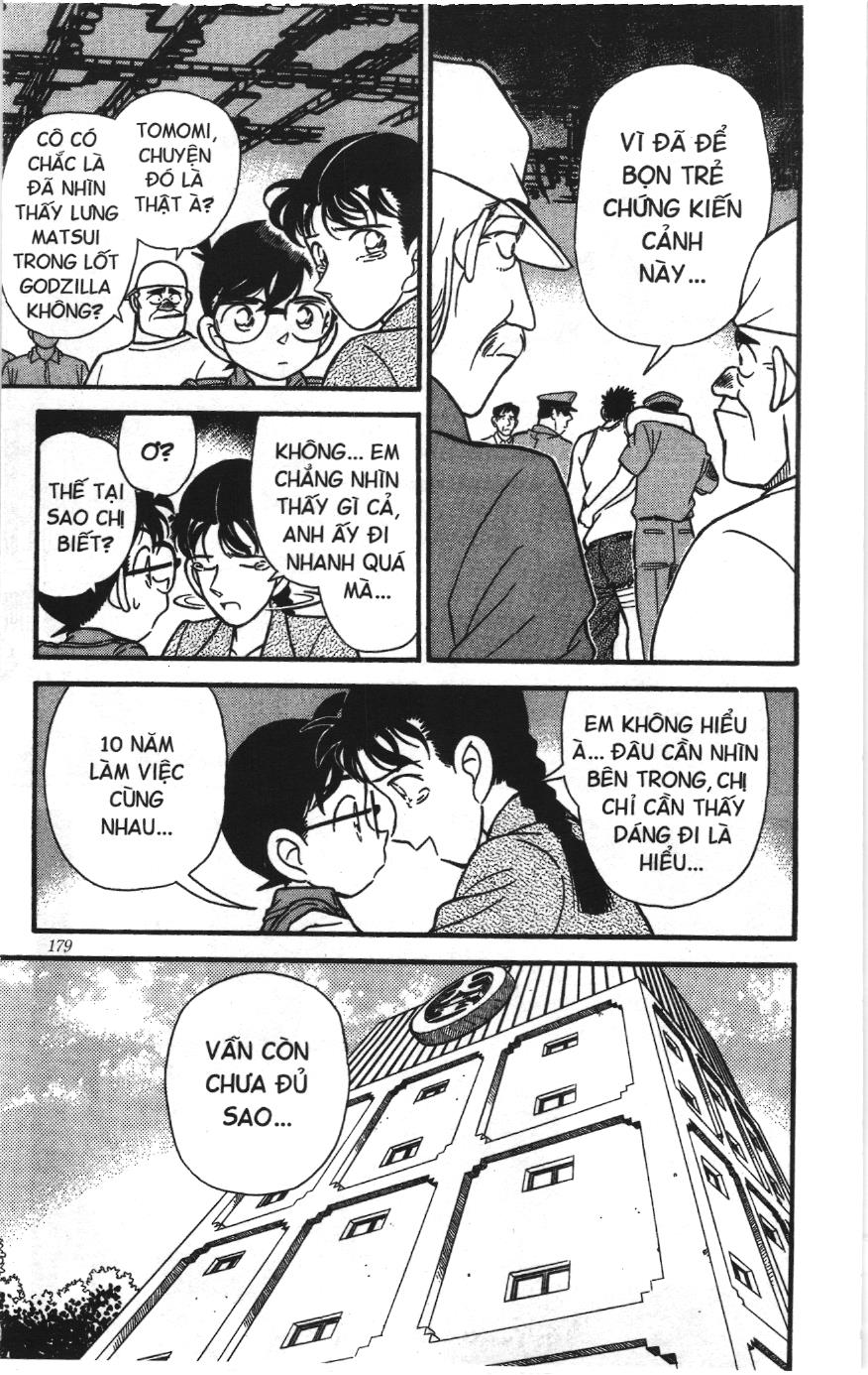 Thám tử lừng danh Conan Loạt truyện tranh: Chapter 138