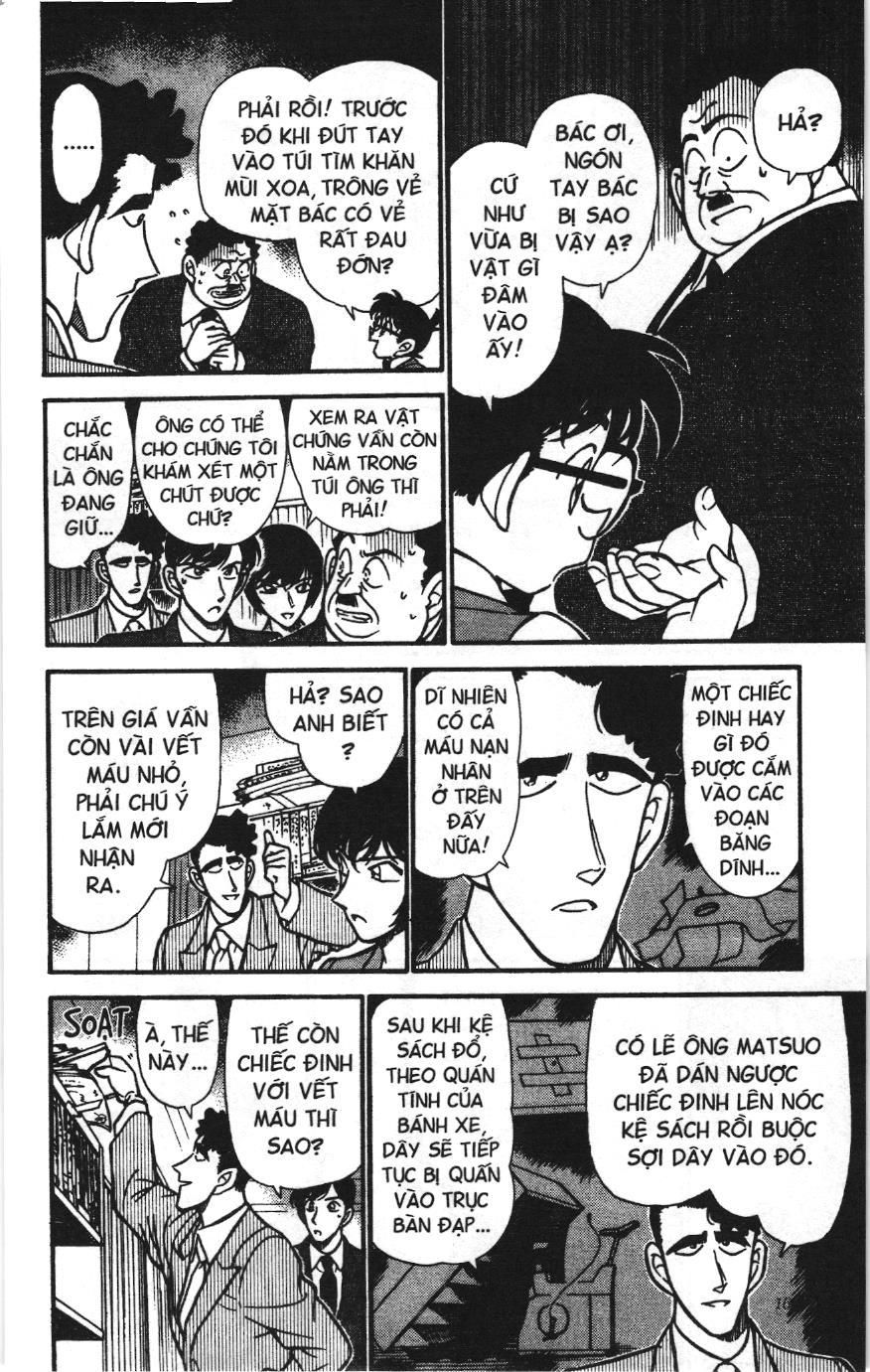 Thám tử lừng danh Conan Loạt truyện tranh: Chapter 220