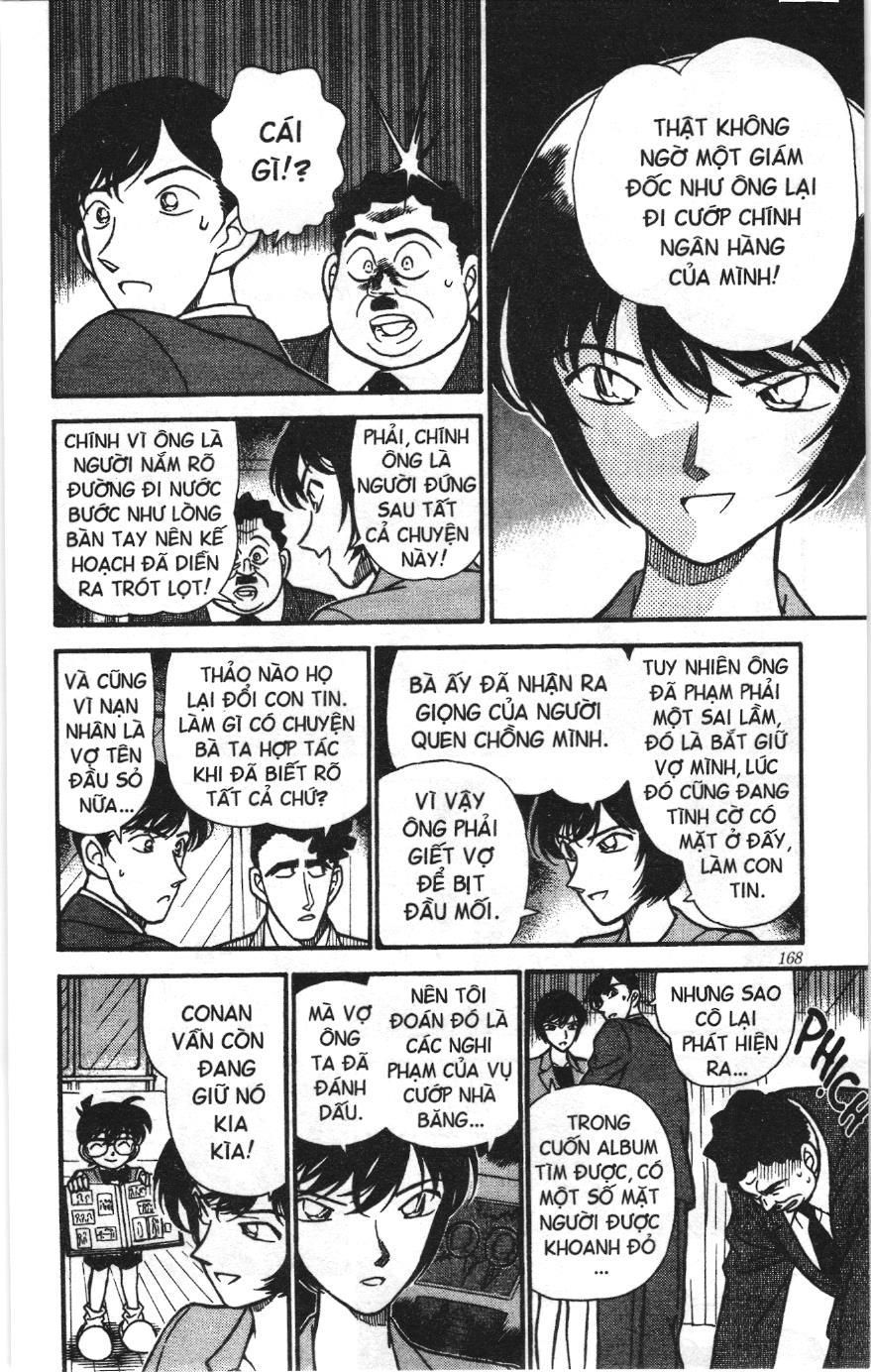 Thám tử lừng danh Conan Loạt truyện tranh: Chapter 220