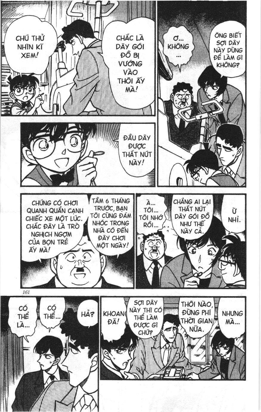 Thám tử lừng danh Conan Loạt truyện tranh: Chapter 220
