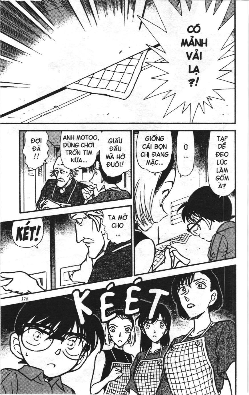 Thám tử lừng danh Conan Loạt truyện tranh: Chapter 315