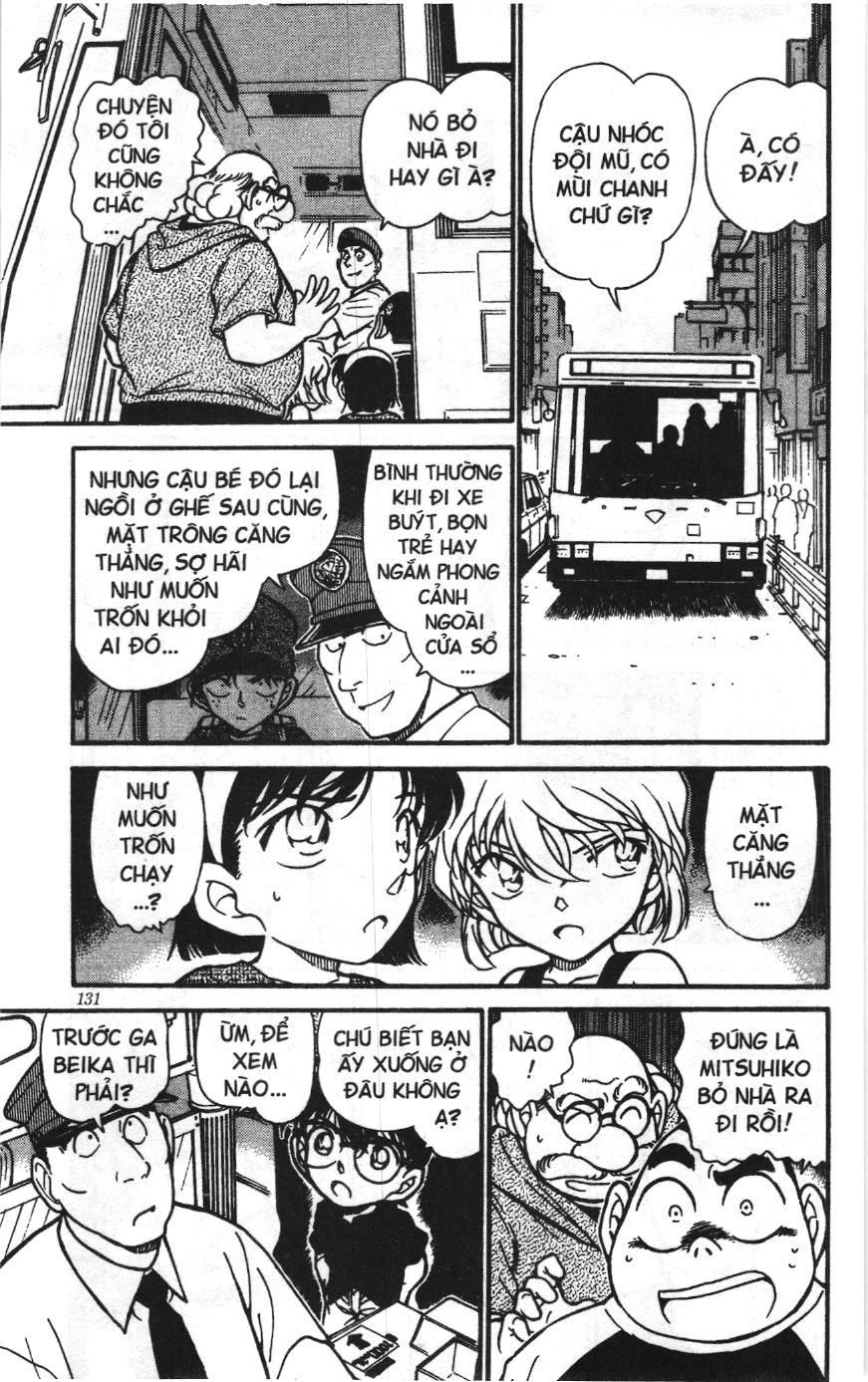 Thám tử lừng danh Conan Loạt truyện tranh: Chapter 369