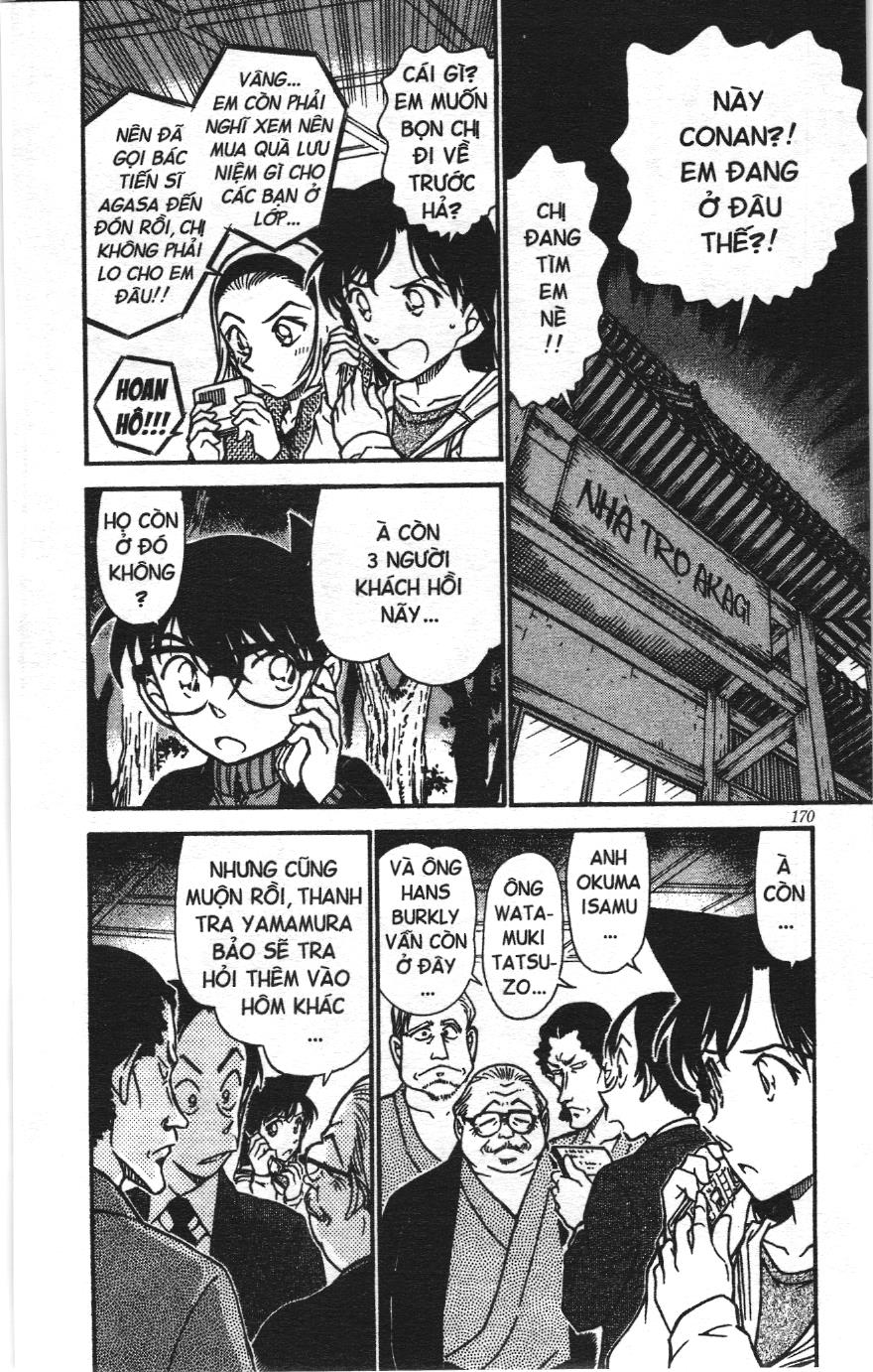 Thám tử lừng danh Conan Loạt truyện tranh: Chapter 555
