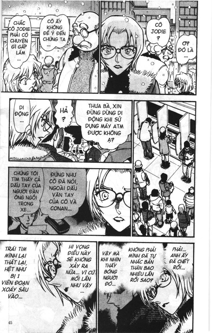 Thám tử lừng danh Conan Loạt truyện tranh: Chapter 689