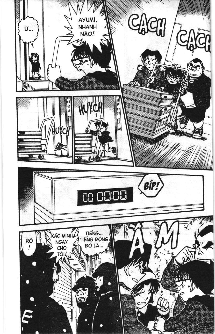 Thám tử lừng danh Conan Loạt truyện tranh: Chapter 691