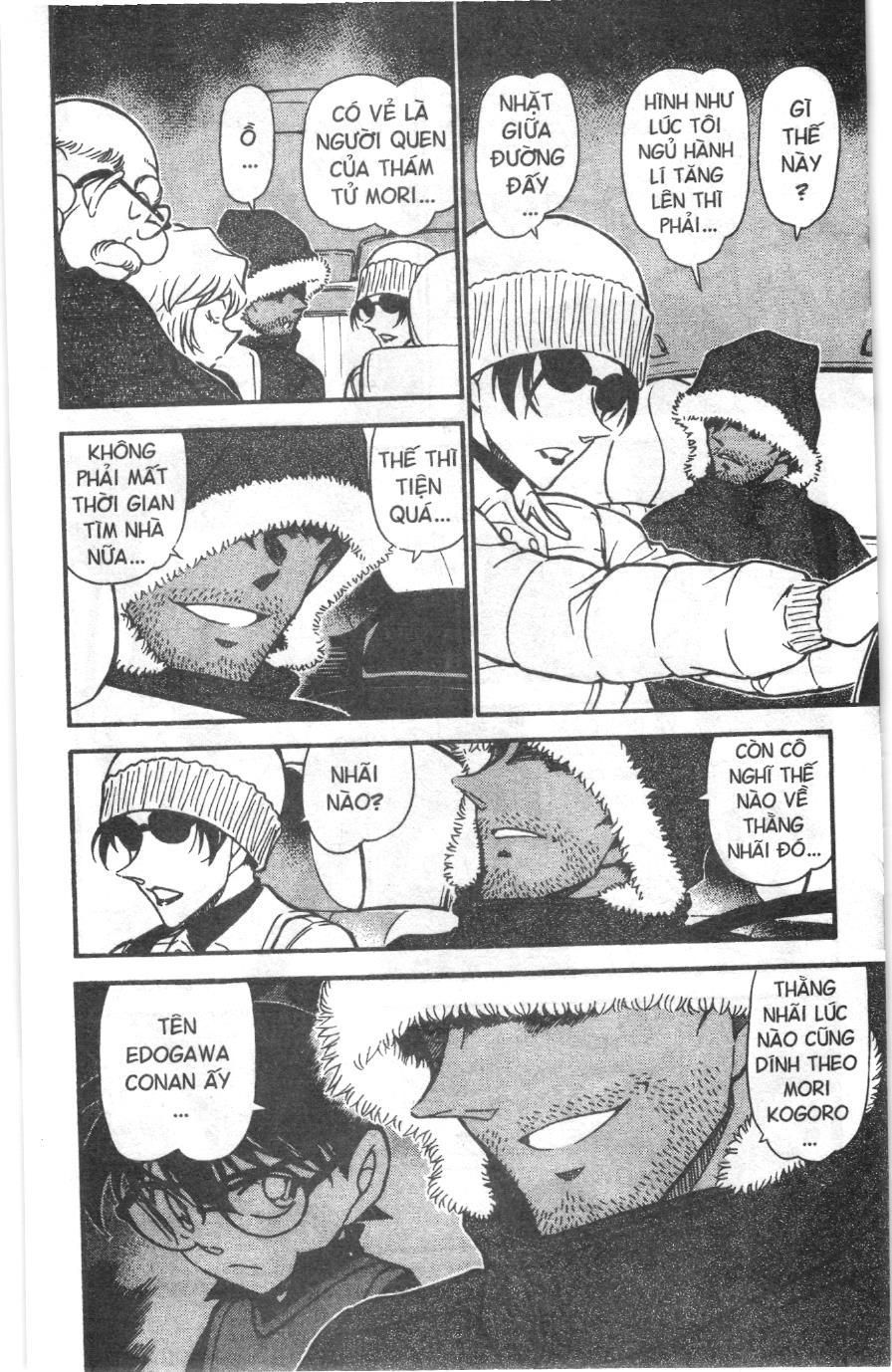 Thám tử lừng danh Conan Loạt truyện tranh: Chapter 692