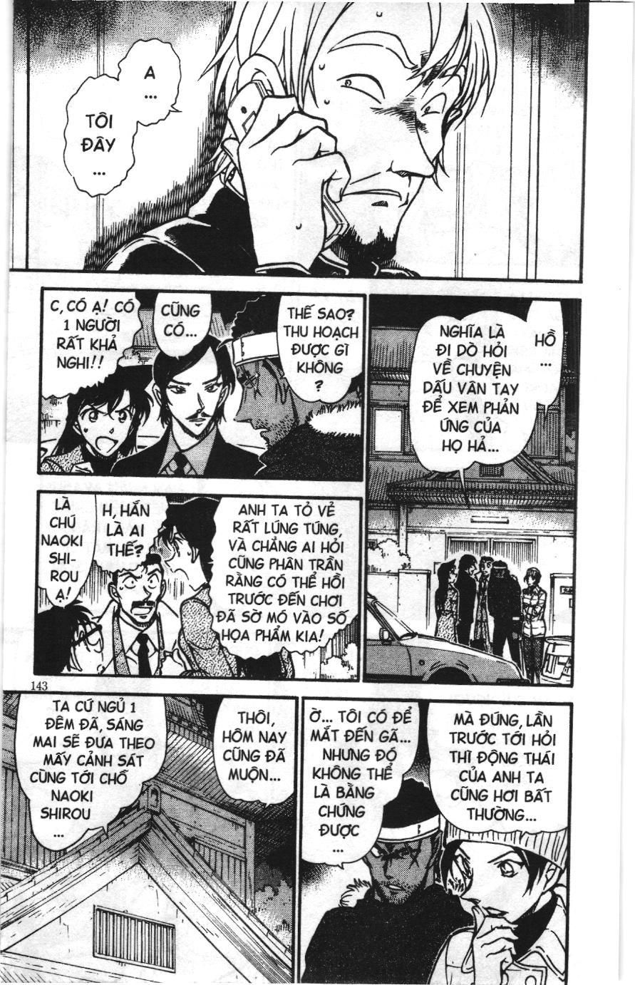 Thám tử lừng danh Conan Loạt truyện tranh: Chapter 695