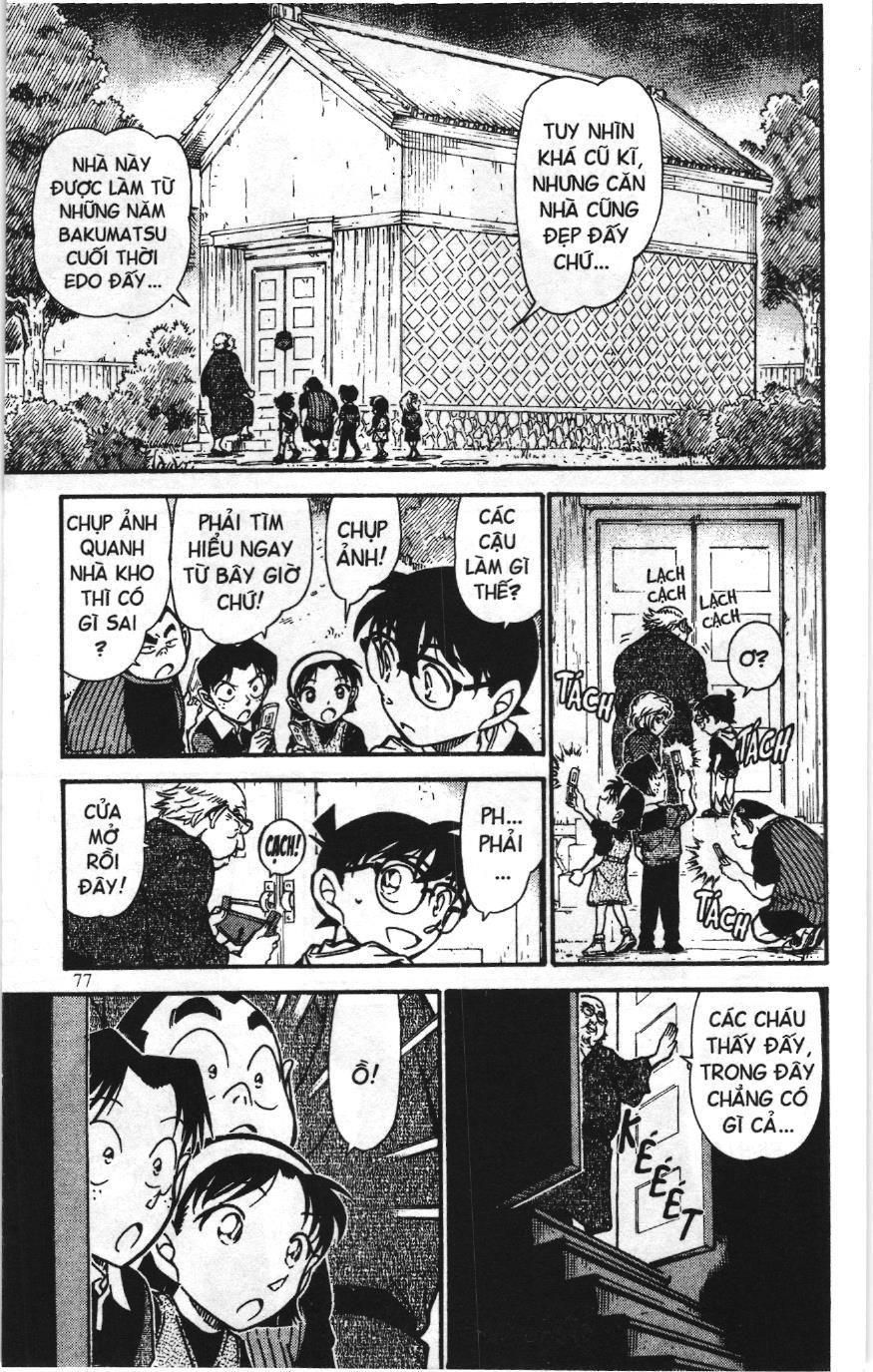 Thám tử lừng danh Conan Loạt truyện tranh: Chapter 702