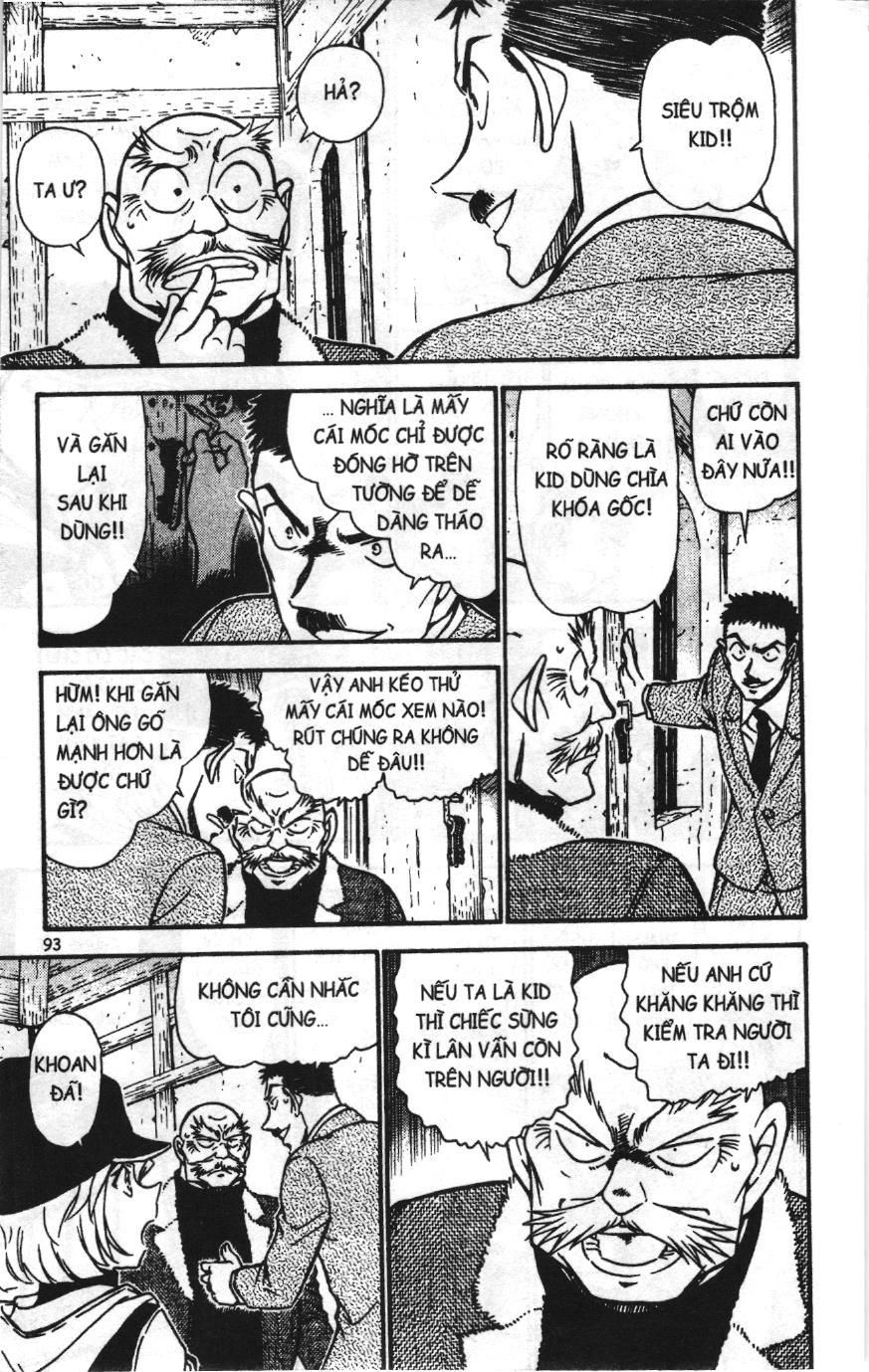 Thám tử lừng danh Conan Loạt truyện tranh: Chapter 725