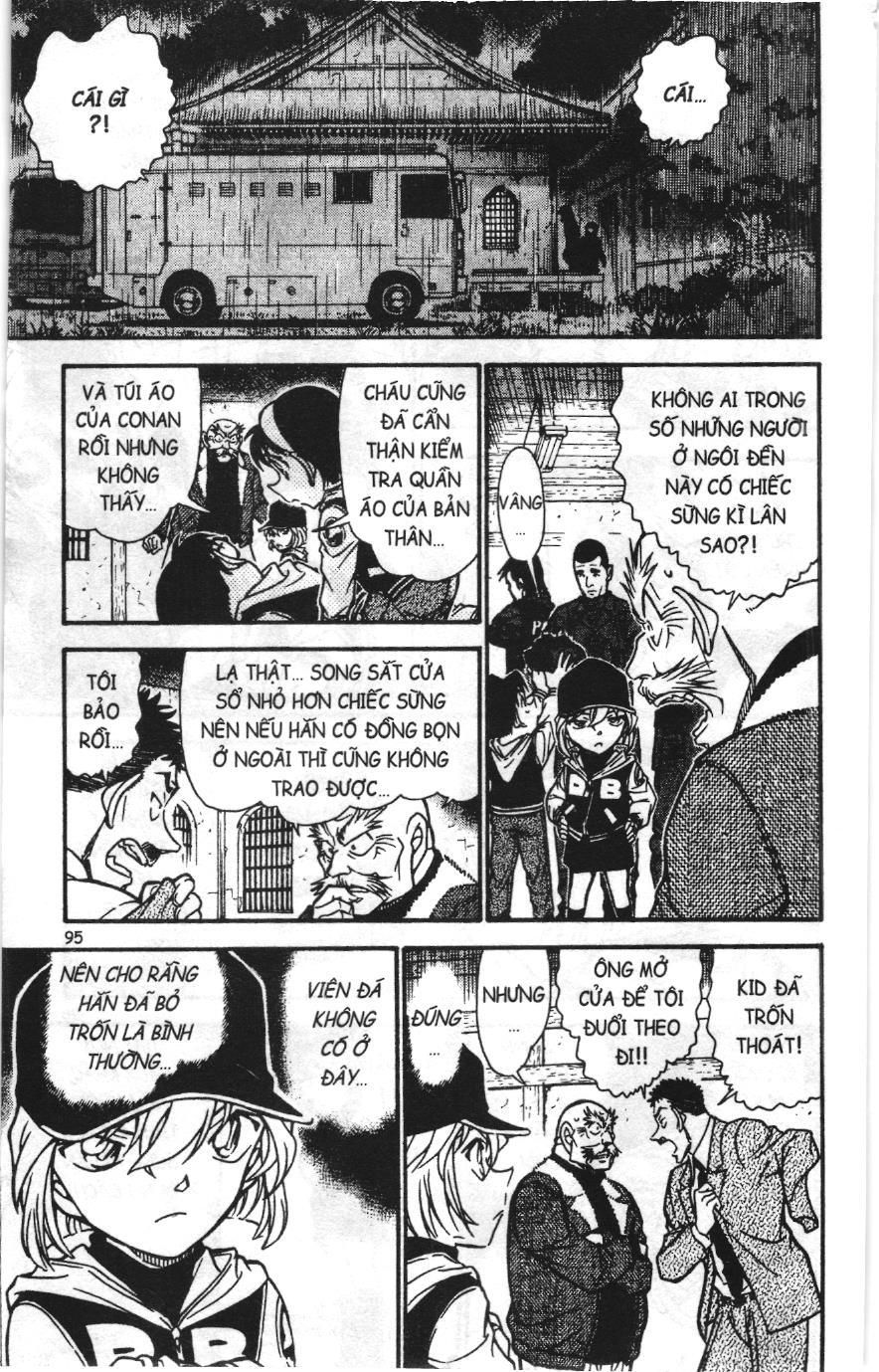 Thám tử lừng danh Conan Loạt truyện tranh: Chapter 725