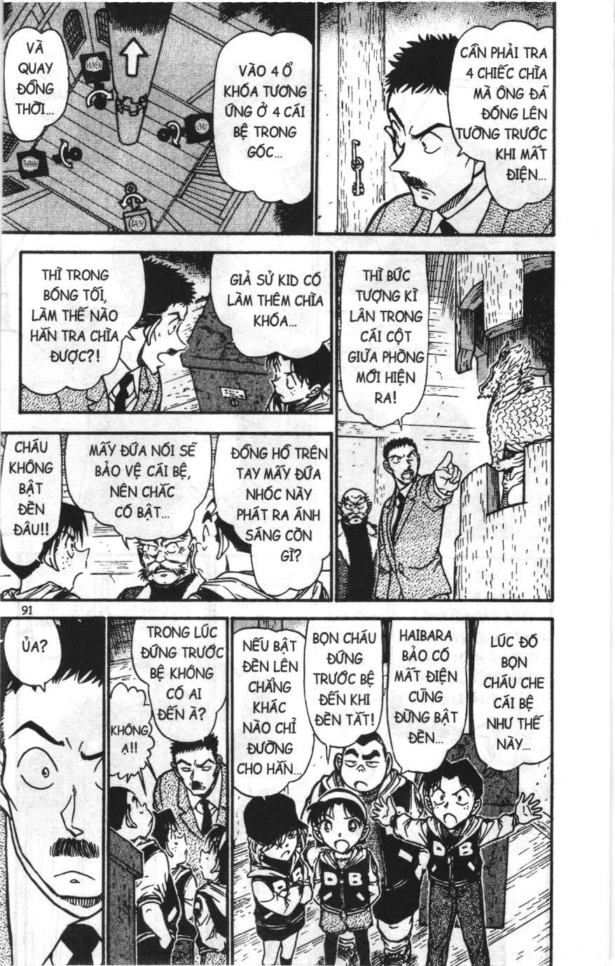 Thám tử lừng danh Conan Loạt truyện tranh: Chapter 725