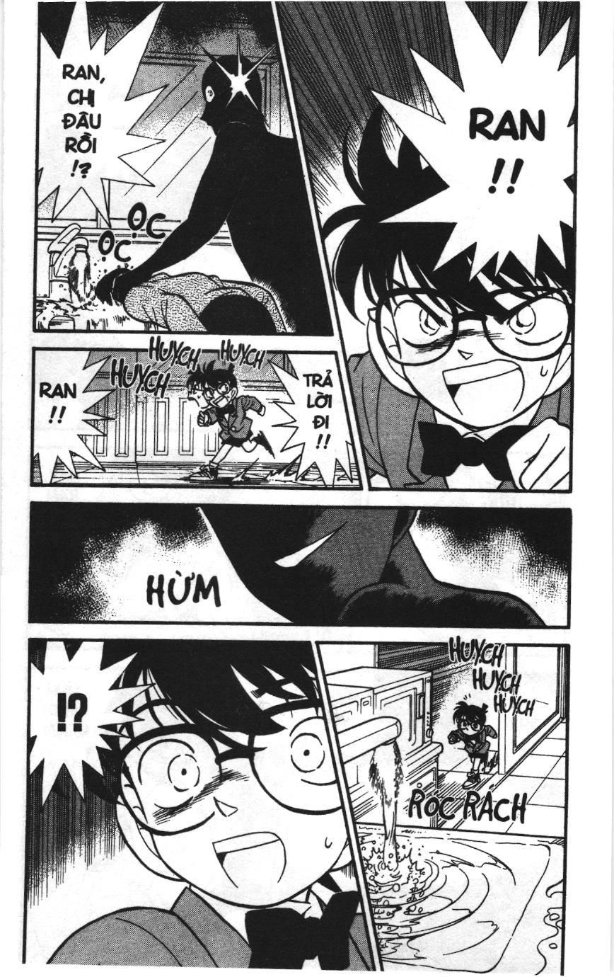 Thám tử lừng danh Conan Loạt truyện tranh: Chapter 87