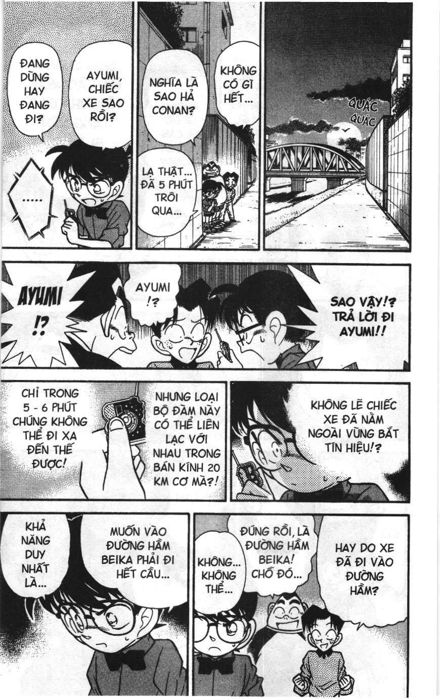 Thám tử lừng danh Conan Loạt truyện tranh: Chapter 90