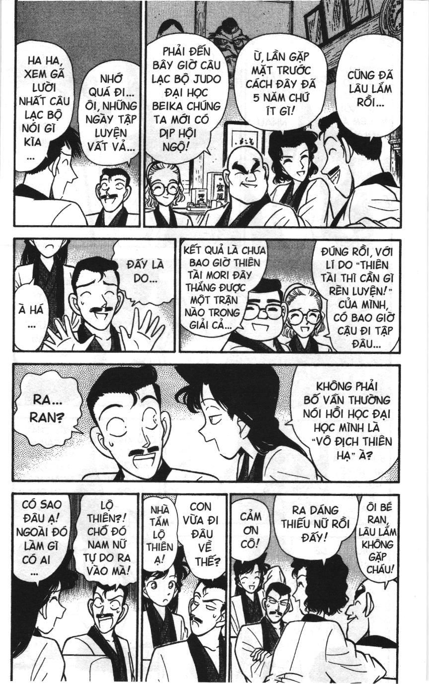 Thám tử lừng danh Conan Loạt truyện tranh: Chapter 92